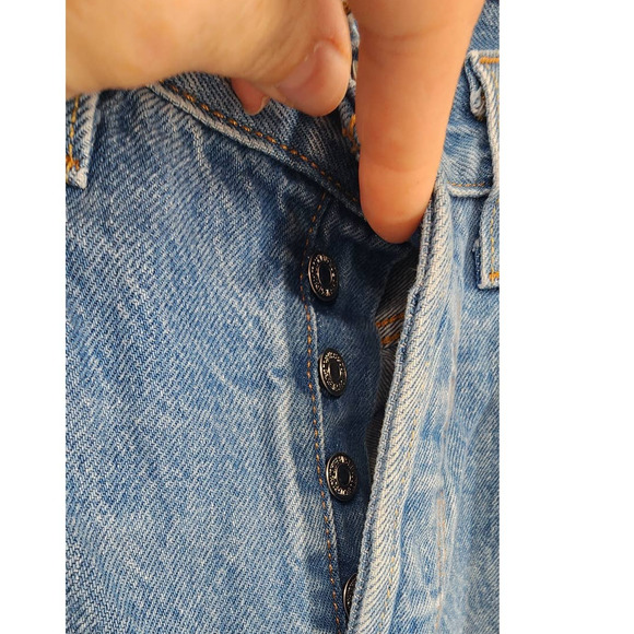 Women's‎ Levis 501 Straight Leg Medium Wash Jeans Distressed Size 27 Button Fly - Picture 3 of 11